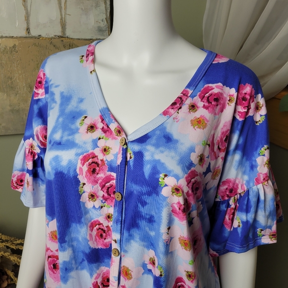 Reborn J Floral Clouds Front Tie Top - Picture 4 of 11